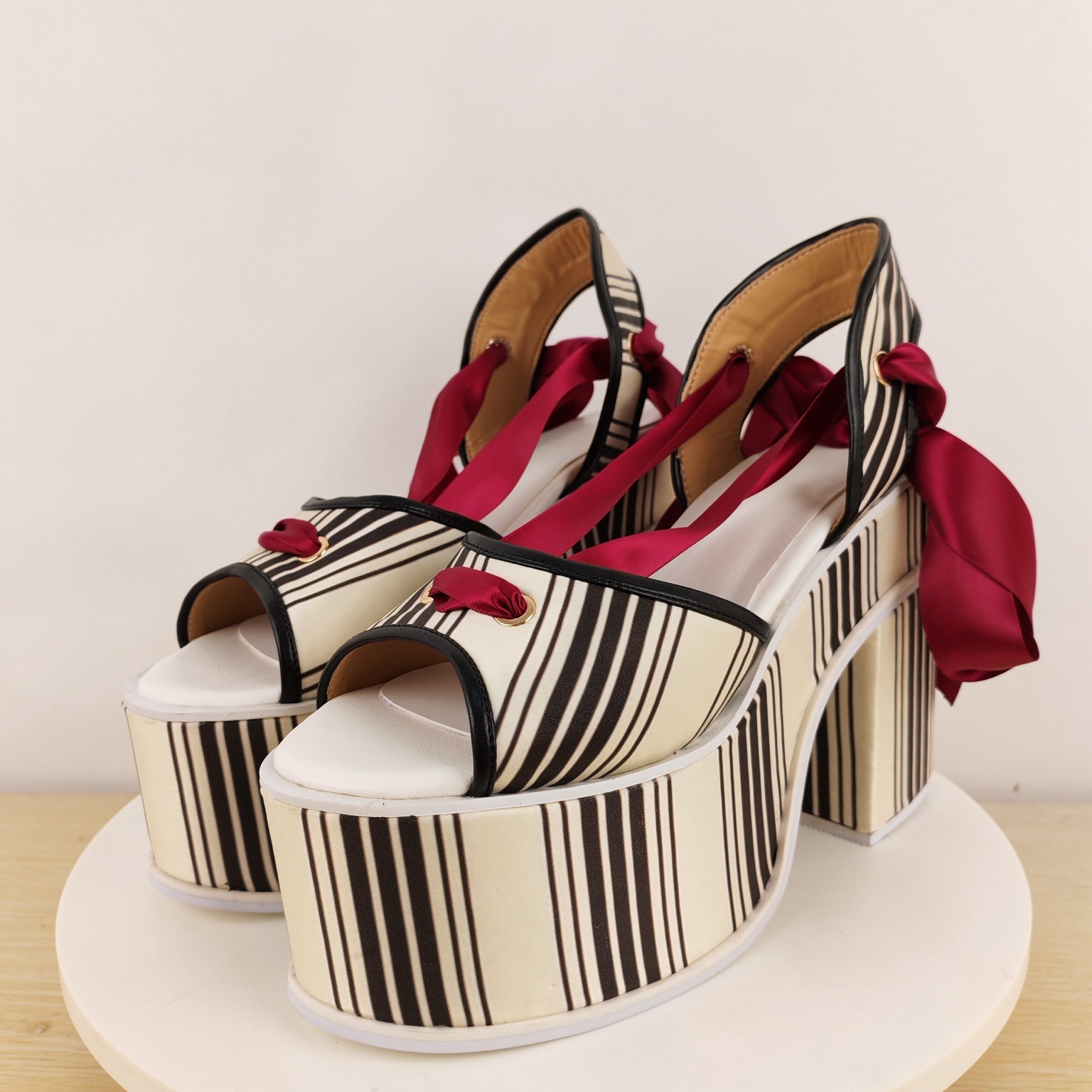 Women's Striped Canvas Chunky  - Satin Bow Tie avaliação e preço